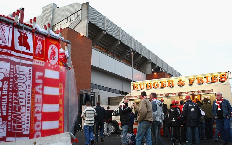 Una veduta dall'esterno di Anfield Road