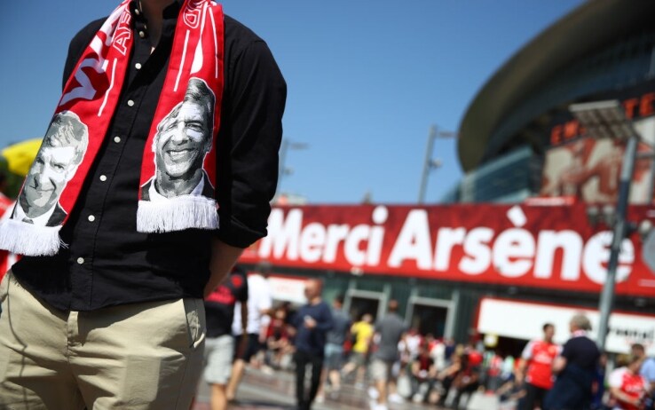 Un'istantanea fuori dall'Emirates nel giorno dell'ultima panchina di Wenger nello stadio dei Gunners, il 6 maggio 2018