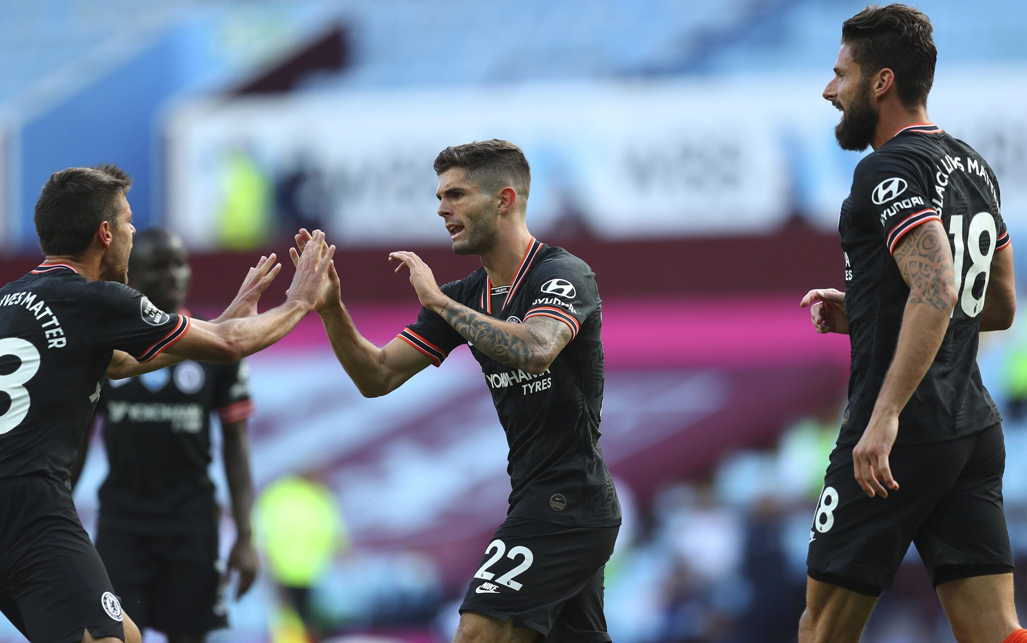 Premier League, 30^ giornata: i risultati delle partite della domenica. Rimonta Chelsea