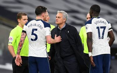 Mou batte 2-0 Guardiola: il Tottenham è in testa
