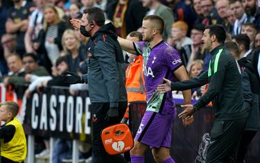Malore sugli spalti, si ferma Newcastle-Tottenham