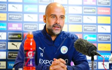 Guardiola: "De Bruyne è positivo, aiutiamolo"