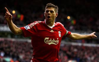 LIVERPOOL, ENGLAND - FEBRUARY 28:  Steven Gerrard of Liverpool celebrates scoring the opening goal during the Barclays Premier League match between Liverpool and Blackburn Rovers at Anfield on February 28, 2010 in Liverpool, England.  (Photo by Clive Brunskill/Getty Images)