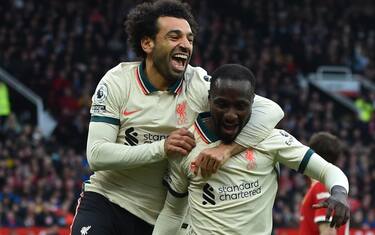 United da incubo, super Salah: Liverpool vince 5-0