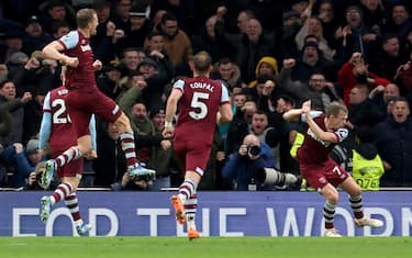 Il derby è del West Ham: Tottenham rimontato 2-1