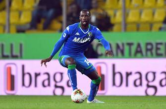 1171214697 PARMA, ITALY - SEPTEMBER 25: Pedro Obiang of US Sassuolo in action during the Serie A match between Parma Calcio and US Sassuolo at Stadio Ennio Tardini on September 25, 2019 in Parma, Italy. (Photo by Alessandro Sabattini/Getty Images)