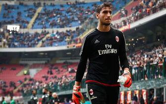 Milan - Sassuolo Foto LaPresse - Spada
25 ottobre 2015 Milano ( Italia)
Sport Calcio
Milan - Sassuolo
Campionato di Calcio Serie A TIM 2015 2016 - " Stadio San Siro "
Nella foto: donnarumma
Photo LaPresse - Spada
25 October 2015 Milan ( Italy)
Sport Soccer
Milan - Sassuolo
Italian Football Championship League A TIM 2015 2016 - " San Siro Stadium "
In the pic: donnarumma