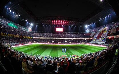 Tifosi allo stadio in aumento in A, milanesi prime