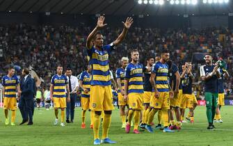 UDINE, ITALY - SEPTEMBER 01: Bruno Alves of Parma Calcio celebrates the victory after the Serie A match between Udinese Calcio and Parma Calcio at Stadio Friuli on September 1, 2019 in Udine, Italy.  (Photo by Alessandro Sabattini/Getty Images)