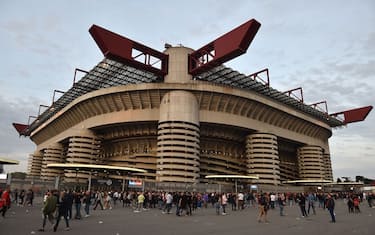 MILAN, ITALY - SEPTEMBER 21: A general view of Meazza Stadium ahead of  the Serie A match between AC Milan and FC Internazionale at Stadio Giuseppe Meazza on September 21, 2019 in Milan, Italy. (Photo by Tullio M. Puglia/Getty Images)