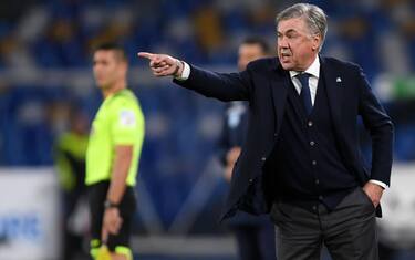 Napoli: Ancelotti resta, ma bisogna cambiare rotta