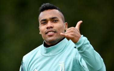 Alex Sandro è negativo, domani torna in gruppo