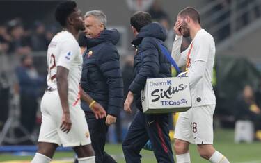 Inter-Roma, Santon esce al 15' per infortunio