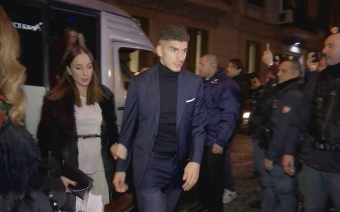 Napoli Le Foto Della Cena Di Natale Tra Wags E Look Stravaganti Sky Sport