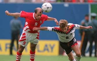 10 JULY 1994:  IORDAN LETCHKOV OF BULGARIA HEADS THE BALL FOR THE WINNING GOAL DURING THE 1994 WORLD CUP QUARTERFINALS AT GIANTS STADIUM IN THE MEADOWLANDS NEW JERSEY. BULGARIA UPSET GERMANY 2-1. Mandatory Credit: Simon Bruty/ALLSPORT