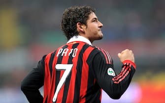 MILAN, ITALY - NOVEMBER 22:  Pato of Milan celebrates after scoring their third milan's goal during the Serie A match between Milan and Cagliari at Stadio Giuseppe Meazza on November 22, 2009 in Milan, Italy.  (Photo by Dino Panato/Getty Images)