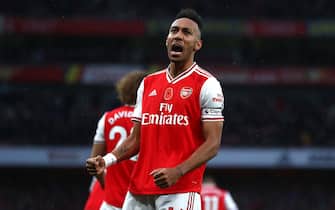 LONDON, ENGLAND - NOVEMBER 02: Pierre-Emerick Aubameyang of Arsenal celebrates scoring his teams first goal during the Premier League match between Arsenal FC and Wolverhampton Wanderers at Emirates Stadium on November 02, 2019 in London, United Kingdom. (Photo by Chloe Knott - Danehouse/Getty Images)
