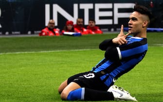 MILAN, ITALY - JANUARY 11: Lautaro MartÃ­nez of FC Internazionale celebrates after scoring his goal 1-0 ,during the Serie A match between FC Internazionale and Atalanta BC at Stadio Giuseppe Meazza on January 11, 2020 in Milan, Italy. (Photo by MB Media/Getty Images)