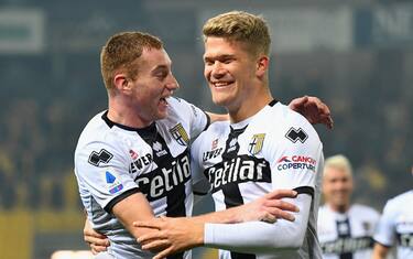 Iacoponi-Cornelius, il Parma batte il Lecce 2-0