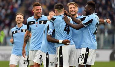 Tris di Immobile, la Lazio travolge la Samp 5-1