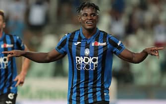 PARMA, ITALY - SEPTEMBER 01:  Duvan Zapata of Atalanta BC celebrates his second goal during the Serie A match between Atalanta BC and Torino FC at Stadio Ennio Tardini on September 1, 2019 in Parma, Italy.  (Photo by Emilio Andreoli/Getty Images)