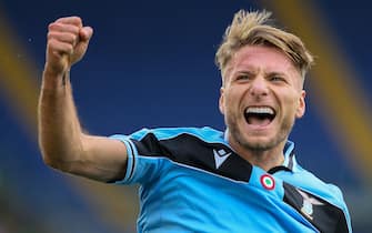 ROME, ITALY - FEBRUARY 02: Ciro Immobile of SS Lazio celebrates after scoring his second goal during the Serie A match between SS Lazio and  SPAL at Stadio Olimpico on February 02, 2020 in Rome, Italy. (Photo by Giampiero Sposito/Getty Images)