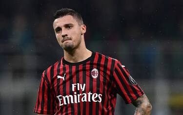 Milan, lungo stop per Krunic: frattura da stress