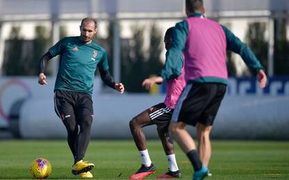 Juventus, Chiellini si allena in gruppo. VIDEO