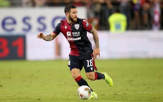 1172194491 CAGLIARI, ITALY - SEPTEMBER 29: Nahitan Nandez of Cagliari in action during the Serie A match between Cagliari Calcio and Hellas Verona at Sardegna Arena on September 29, 2019 in Cagliari, Italy. (Photo by Enrico Locci/Getty Images)