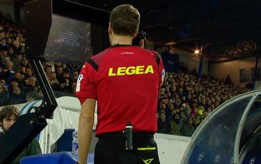 Var ko, rigore contro la Juve col walkie-talkie