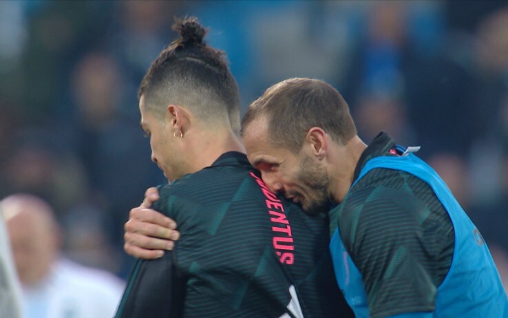 Il capitano della Juve si scusa con Ronaldo dopo la pallonata