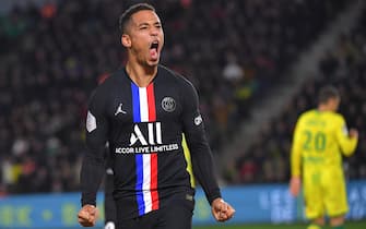 Paris Saint-Germain's German defender Thilo Kehrer (L) celebrates after scoring a goal during the French L1 football match between Nantes (FCNA) and Paris Saint-Germain (PSG) on February 4, 2020 at La Baujeoire stadium in Nantes, western France. (Photo by LOIC VENANCE / AFP) (Photo by LOIC VENANCE/AFP via Getty Images)