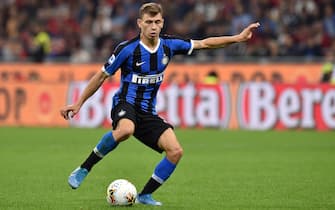 MILAN, ITALY - SEPTEMBER 21: Nicolo' Barella of Internazionale in action during the Serie A match between AC Milan and FC Internazionale at Stadio Giuseppe Meazza on September 21, 2019 in Milan, Italy. (Photo by Tullio M. Puglia/Getty Images)