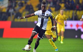 Parma vs Hellas Verona - Serie A TIM 2019/2020 Foto Claudio Grassi/LaPresse
29 ottobre 2019 Parma (PR) Italia
sport
calcio
Parma vs Hellas Verona - Campionato di calcio Serie A TIM 2019/2020 - stadio Ennio Tardini.
Nella foto: Yann Karamoh (#7 Parma)
Photo Claudio Grassi/LaPresse
October 29, 2019 Parma (PR) Italy
sport
soccer
Parma Calcio 1913 vs Hellas Verona FC - Italian Football Championship League Serie A TIM 2019/2020 - Ennio Tardini stadium.
In the pic: Yann Karamoh (#7 Parma)