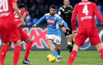 NAPLES, ITALY - JANUARY 18 : Lorenzo Insigne of SSC Napoli controls the ball during the Serie A match between SSC Napoli and  ACF Fiorentina at Stadio San Paolo on January 18, 2020 in Naples, Italy. (Photo by MB Media/Getty Images)