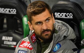 REGGIO NELL'EMILIA, ITALY - DECEMBER 22: Fernando Llorente of SSC Napoli looks on during the Serie A match between US Sassuolo and SSC Napoli at Mapei Stadium - Citta del Tricolore on December 22, 2019 in Reggio nell'Emilia, Italy  (Photo by Alessandro Sabattini/Getty Images)