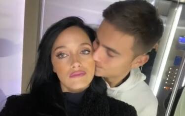 La fidanzata di Dybala: "Ho ancora il Coronavirus"