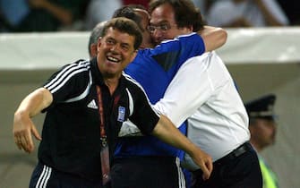 Euro 2004 in Portogallo Francia - Grecia © Romina Baldasseroni / LaPresse
25 - 06 - 2004 Lisbona
Sport Calcio
Euro 2004 in Portogallo Francia - Grecia
Nella Foto:
Otto Rehhagel