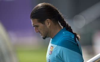 FC Barcelona's goalkeeper Jose Manuel Pinto arrives for a training session held in Sant Joan Despi on the outskirts of Barcelona, north-eastern Spain, 15 April 2014. The FC Barcelona will face Real Madrid in the King's Cup final match at Mestalla stadium in Valencia on 16 April. EFE/Alejandro García