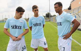 ROME, ITALY - SEPTEMBER 26:  Neto, Bruno Jordao and Nani of SS Lazio look on during the official team photo on September 26, 2017 in Rome, Italy.  (Photo by Paolo Bruno/Getty Images)