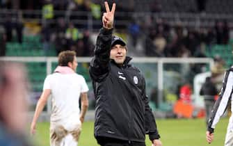 Italian head coach of Juventus, Antonio Conte, celebrates at the end of Italian Serie A soccer match against Palermo at 'Renzo Barbera' stadium in Palermo, 9 December 2012. Juventus won 1-0. ANSA/FRANCO LANNINO