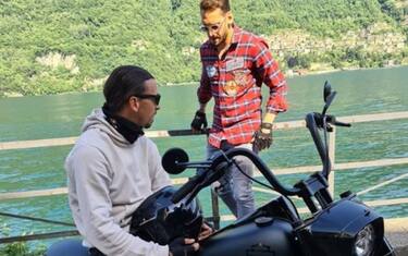 Ibra in moto con Calhanoglu prima del ko. VIDEO