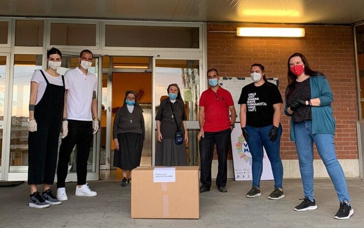 19mila le mascherine autografate donate in totale