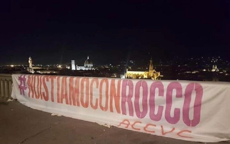 Striscioni per Commisso a Piazzale Michelangelo