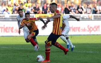 Foto Donato Fasano/LaPresse 
26 ottobre 2019 Lecce, Italia 
sport calcio 
Lecce vs Juventus - Campionato di calcio Serie A TIM 2019/2020 - Stadio Via del Mare, Lecce. 
Nella foto:  gol mancosu 1-1
 
Photo  Donato Fasano/LaPresse 
October 26, 2019 Lecce, Italy 
sport soccer 
Lecce vs Juventus - Italian Football Championship League A TIM 2019/2020 - Via del Mare stadium. 
In the pic: gol mancosu 1-1