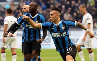 Inter Milan's forward Lautaro Martinez (C) celebrates after scoring the 1-0 lead&nbsp; during&nbsp;Italian serie A soccer match between Inter Milan and Cagliariat the Giuseppe Meazza stadium in Milan, Italy, 26 January 2020. ANSA / MATTEOBAZZI<p class="MsoNormal"><o:p></o:p></p>