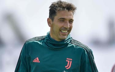 Buffon gioca il derby, emergenza Lazio: probabili