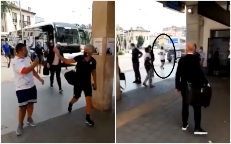Il tifoso del Napoli (in maglia bianca) prima provoca Gasperini e poi riceve gli insulti del team manager Mirco Moioli