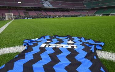 Inter, col Napoli debutto per la maglia a zig-zag