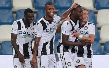 Okaka stende il Sassuolo, pari tra Bologna e Toro
